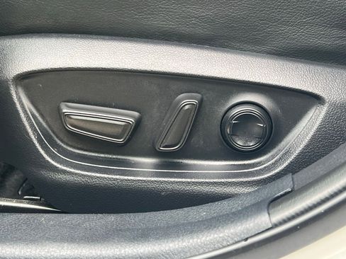 Used 2023 Toyota Camry SE FWD image 22