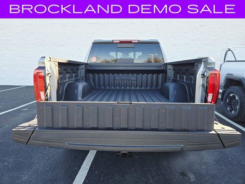 New 2026 GMC Sierra 1500 SLT w/ SLT Premium Plus Package image 18
