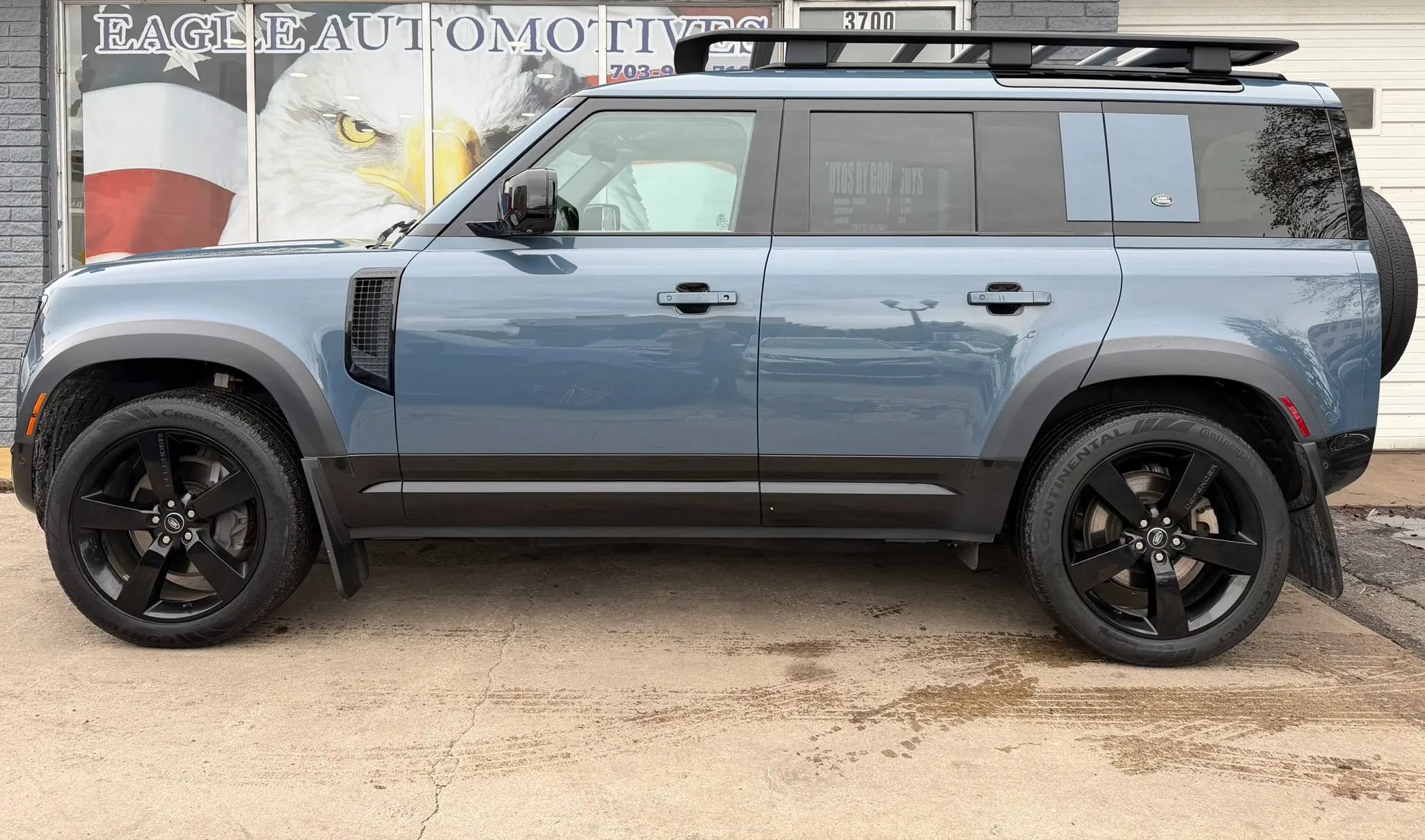 Used 2022 Land Rover Defender 110 X-Dynamic SE AWD/4WD image 6