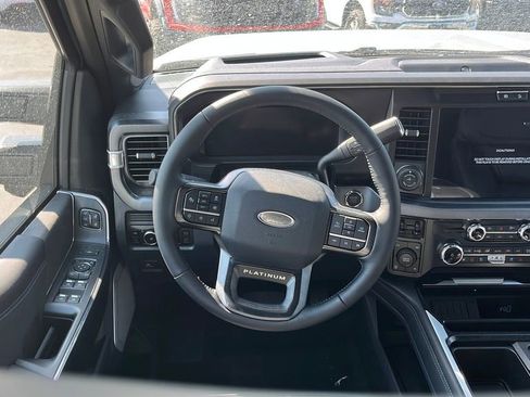 Used 2025 Ford F350 Platinum image 25