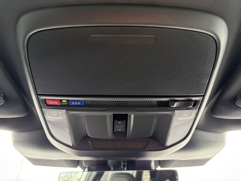 Used 2025 Subaru Forester Touring w/ Popular Package - Touring image 24