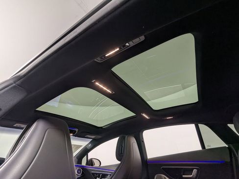 Used 2022 Mercedes-Benz EQS 580 4MATIC Sedan image 13