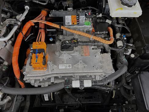 Used 2024 Chevrolet Equinox EV LT image 36