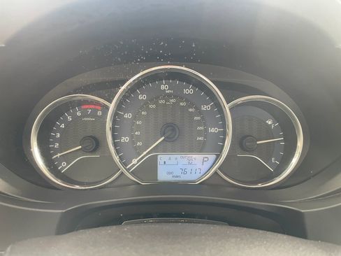 Used 2015 Toyota Corolla LE FWD image 11