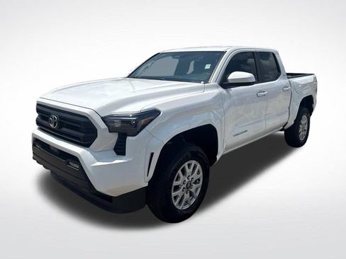 Used 2025 Toyota Tacoma SR5 RWD image 3