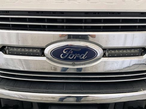 Used 2019 Ford F350 Lariat w/ Lariat Ultimate Package image 27