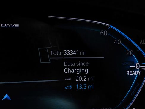 Used 2023 BMW 530e 530e iPerformance w/ M Sport Package image 24