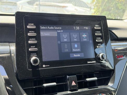 Used 2023 Toyota Camry SE w/ Convenience Package FWD image 17