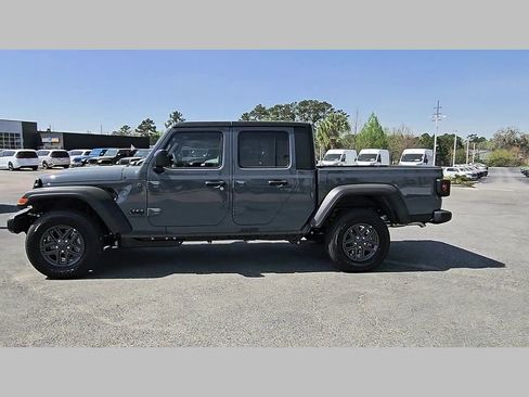 New 2026 Jeep Gladiator Sport AWD/4WD image 27