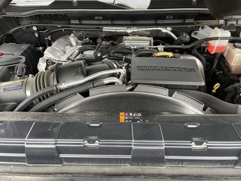 Used 2022 Chevrolet Silverado 2500 LTZ w/ LTZ Plus Package image 31