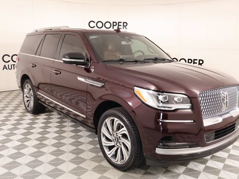 Used 2023 Lincoln Navigator Reserve AWD/4WD image 1