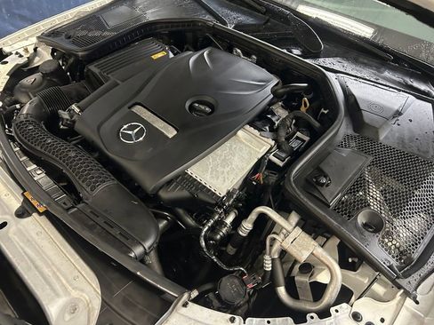 Used 2018 Mercedes-Benz C 300 Sedan image 30
