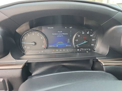 Used 2022 Ford Explorer Limited w/ Equipment Group 301A image 27