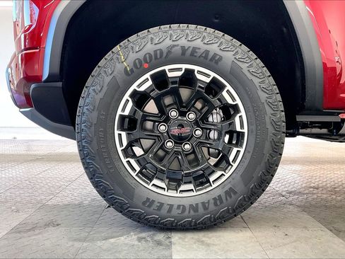 New 2026 GMC Canyon AT4 image 14