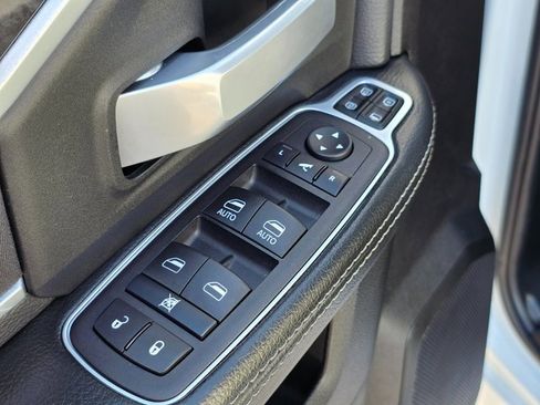 Used 2024 RAM 2500 Big Horn w/ Bed Utility Group image 20