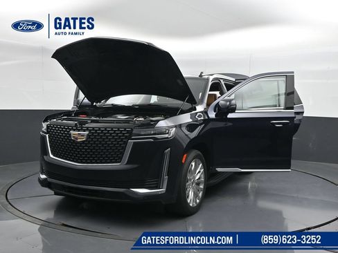 Used 2023 Cadillac Escalade Premium Luxury w/ Performance Package AWD/4WD image 70