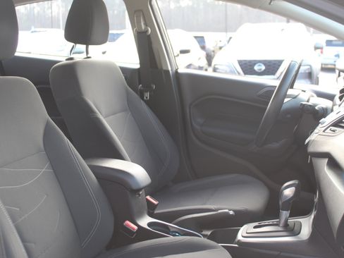 Used 2016 Ford Fiesta SE image 29