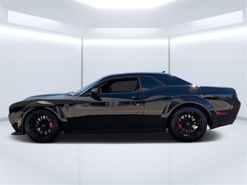 Used 2021 Dodge Challenger SRT Hellcat image 6