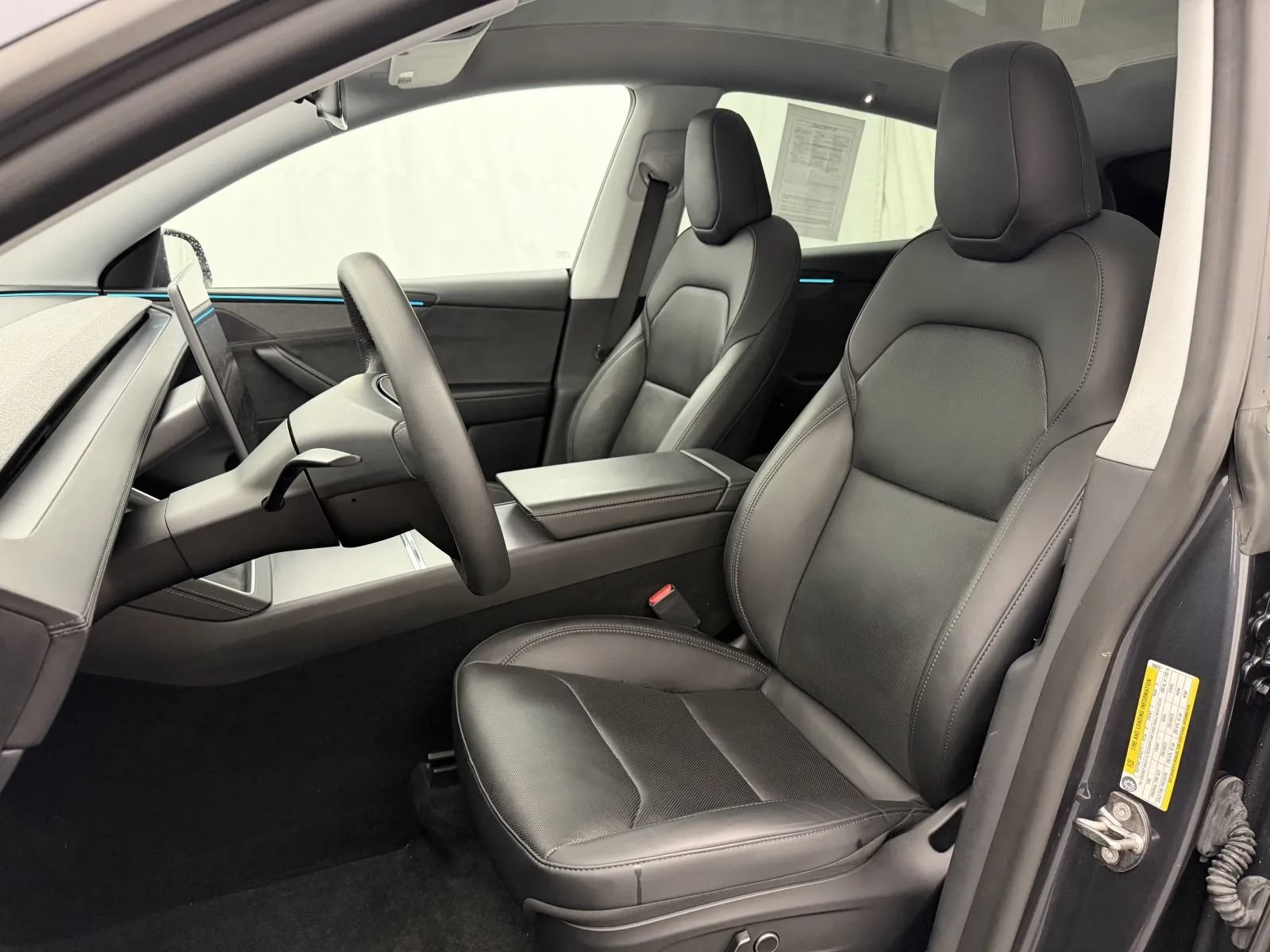 Used 2026 Tesla Model Y Long Range AWD/4WD image 9