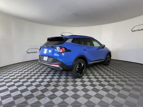 Certified 2026 Kia Sportage EX image 8