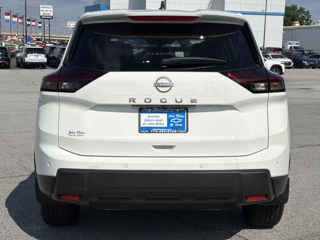 Used 2026 Nissan Rogue S FWD image 19