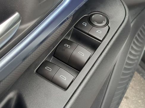 New 2026 Chevrolet Equinox EV LT FWD image 21