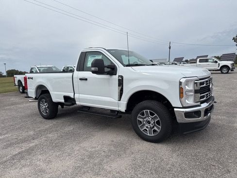 New 2025 Ford F350 XLT image 31