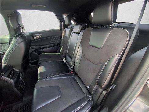 Used 2019 Ford Edge ST AWD/4WD image 16