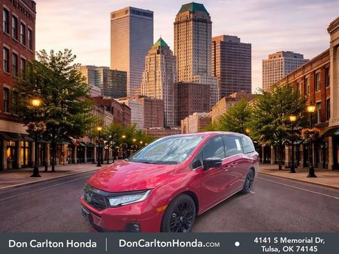 Used 2025 Honda Odyssey Sport-L image 3