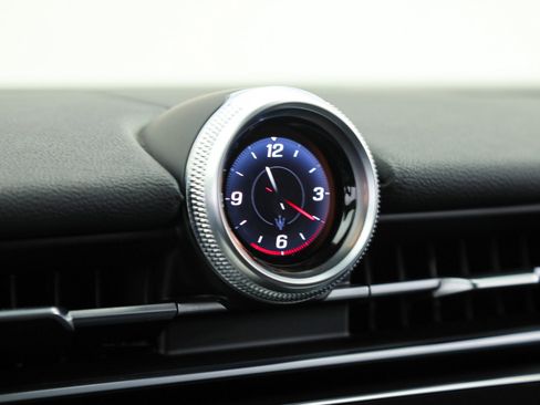 Certified 2023 Maserati Grecale GT image 21