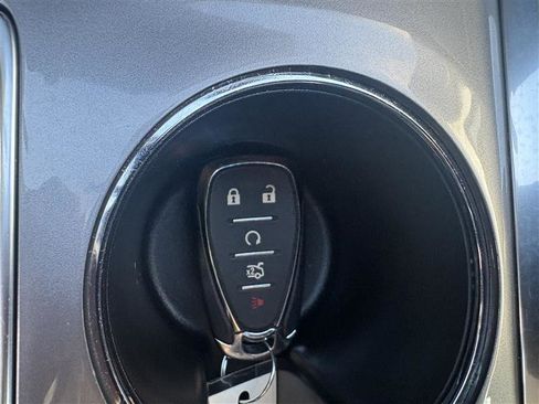 Used 2023 Chevrolet Malibu LT image 17