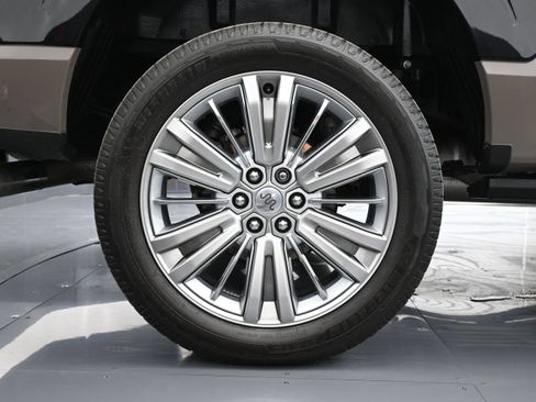 Used 2025 Ford F150 King Ranch AWD/4WD image 18