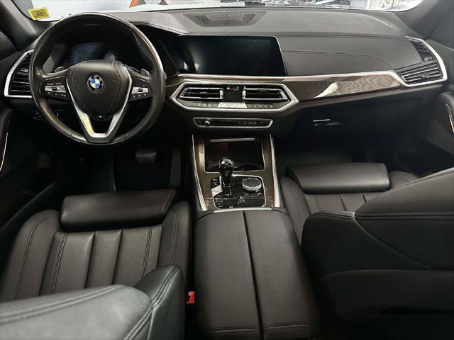 Used 2022 BMW X5 xDrive40i AWD/4WD image 16