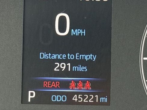 Used 2024 Toyota Corolla LE FWD image 17