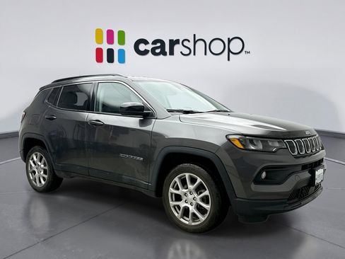 Used 2022 Jeep Compass Latitude image 7