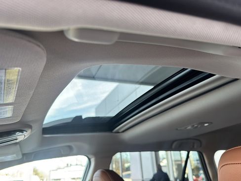 Used 2023 Subaru Outback Touring image 44