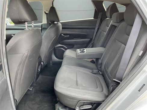 Used 2025 Hyundai Tucson SEL FWD image 17