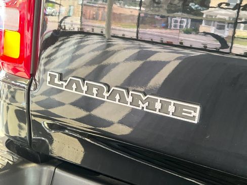 Used 2023 RAM 1500 Laramie AWD/4WD image 14