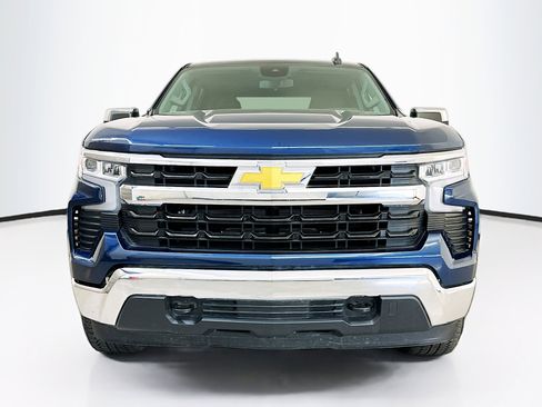 Used 2023 Chevrolet Silverado 1500 LT image 2