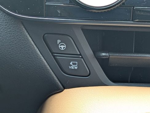 Used 2025 Lexus NX 300h AWD w/ Luxury Package image 32