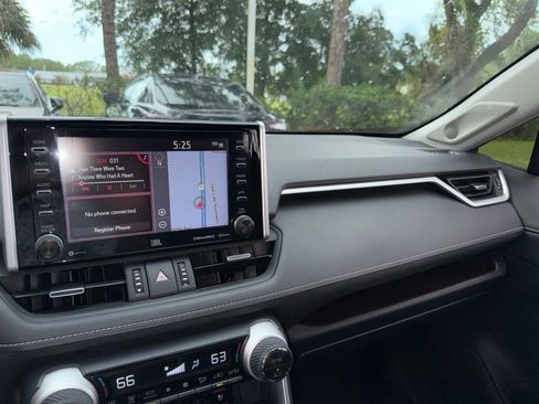 Used 2019 Toyota RAV4 Limited w/ Advanced Technology Package FWD image 56