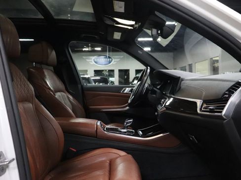 Used 2019 BMW X5 xDrive50i image 23