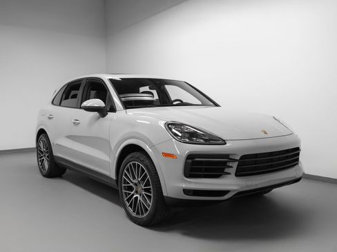 Certified 2023 Porsche Cayenne Platinum Edition AWD/4WD image 10