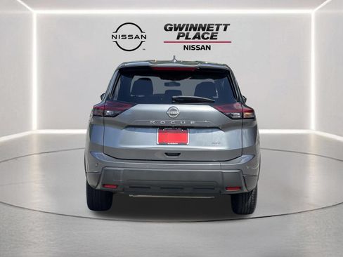 Used 2025 Nissan Rogue SV AWD/4WD image 23