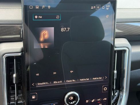 New 2026 GMC Yukon XL Elevation w/ Elevation Premium Package image 18