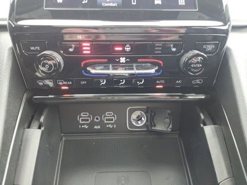 New 2025 Jeep Grand Cherokee L Altitude image 6