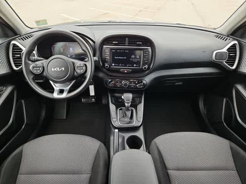 Used 2023 Kia Soul LX w/ Option Group 015 FWD image 15
