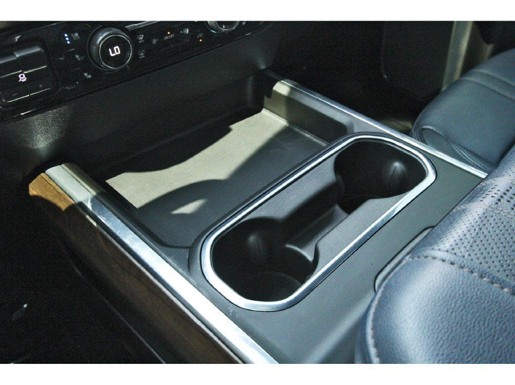 Used 2024 Chevrolet Silverado 2500 High Country AWD/4WD image 30