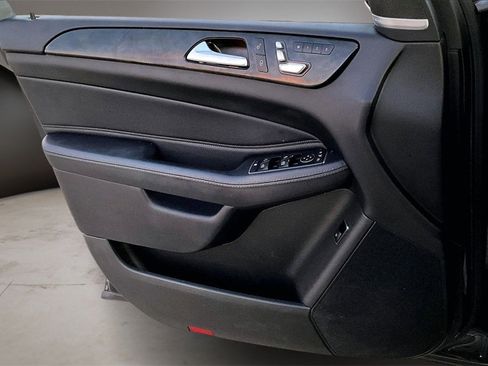 Used 2018 Mercedes-Benz GLE 350 w/ Premium 1 Package image 19