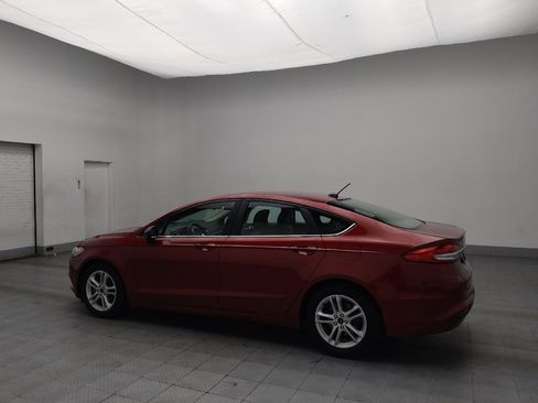 Used 2018 Ford Fusion SE w/ Fusion SE Technology Package image 3
